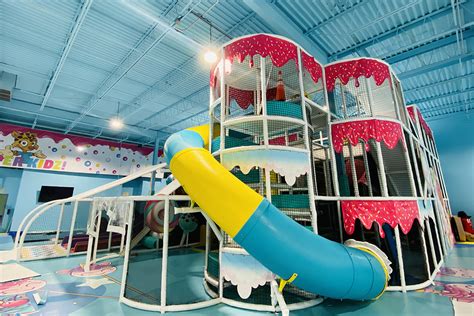 Hyper Kidz Baltimore is a large, colorful indoor play area near Baltimore in Owings Mills, Maryland. Great soft playroom little kids area and lots of ...